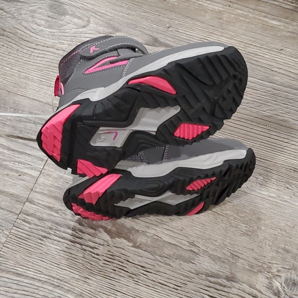 K Komforme Snowboots Size 6
